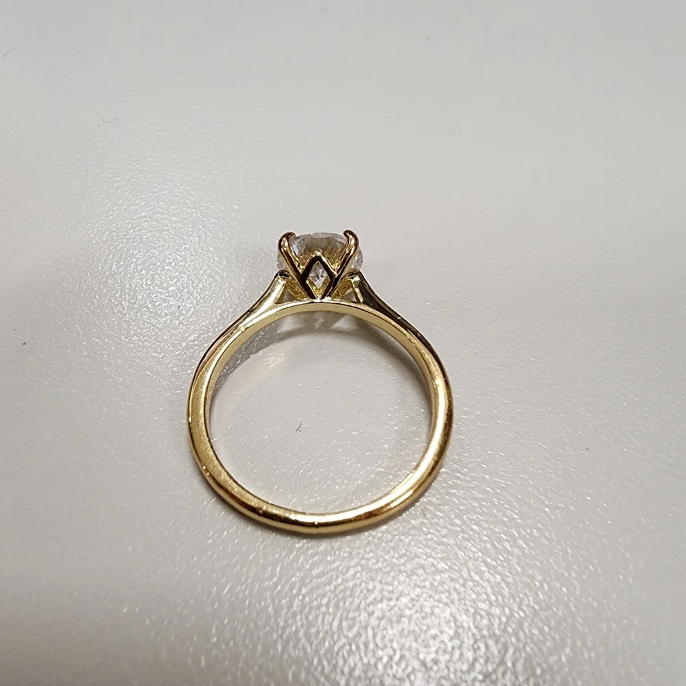 Classic Gold-plated Solitaire Cubic Zirconia Ring Round Cut Clear Stone Size 8